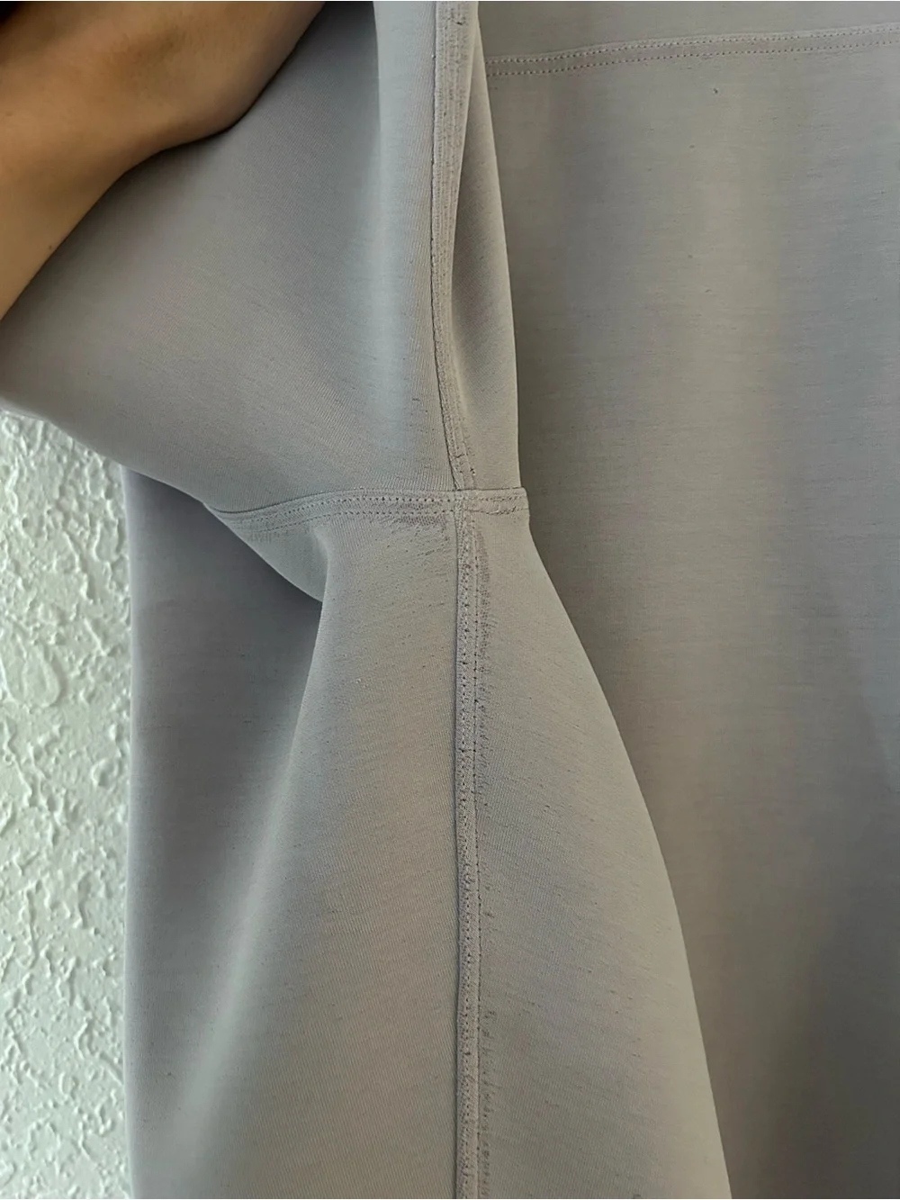 lululemon Perfectly Oversized Crop Crew - Lilac Size 8 IMPERFECTIONS